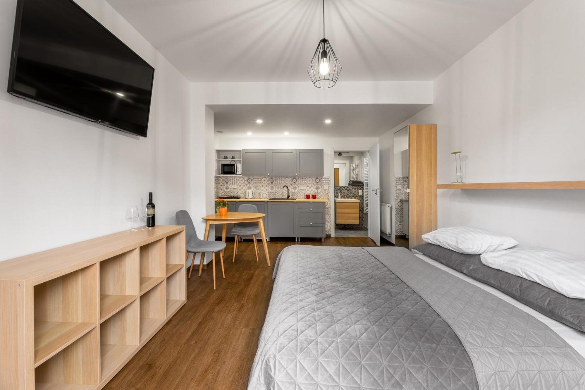 Apartamenty Wczasowa - Komfort Z Narciarnia Kudowa-Zdrój Szoba fotó