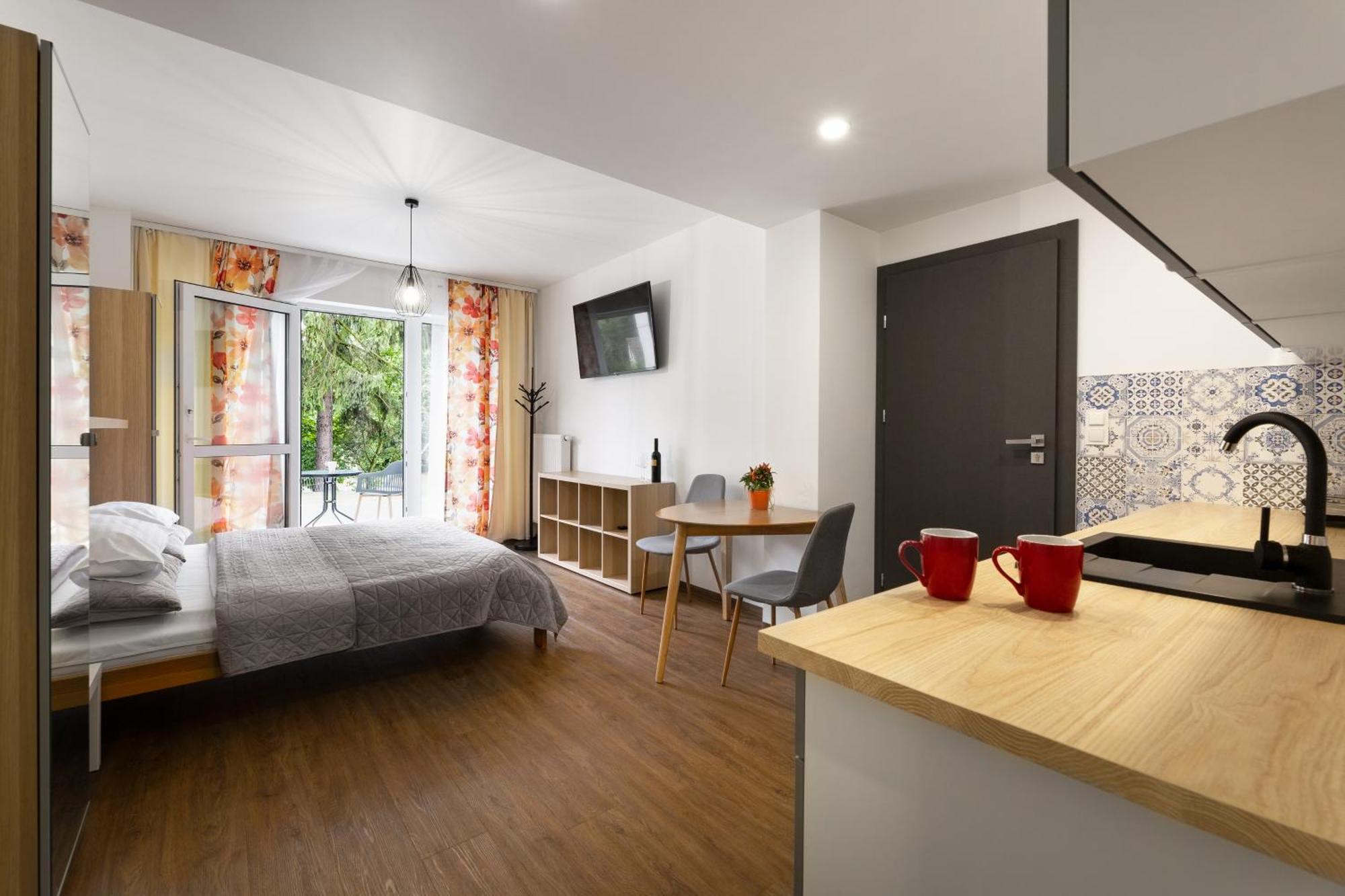 Apartamenty Wczasowa - Komfort Z Narciarnia Kudowa-Zdrój Szoba fotó